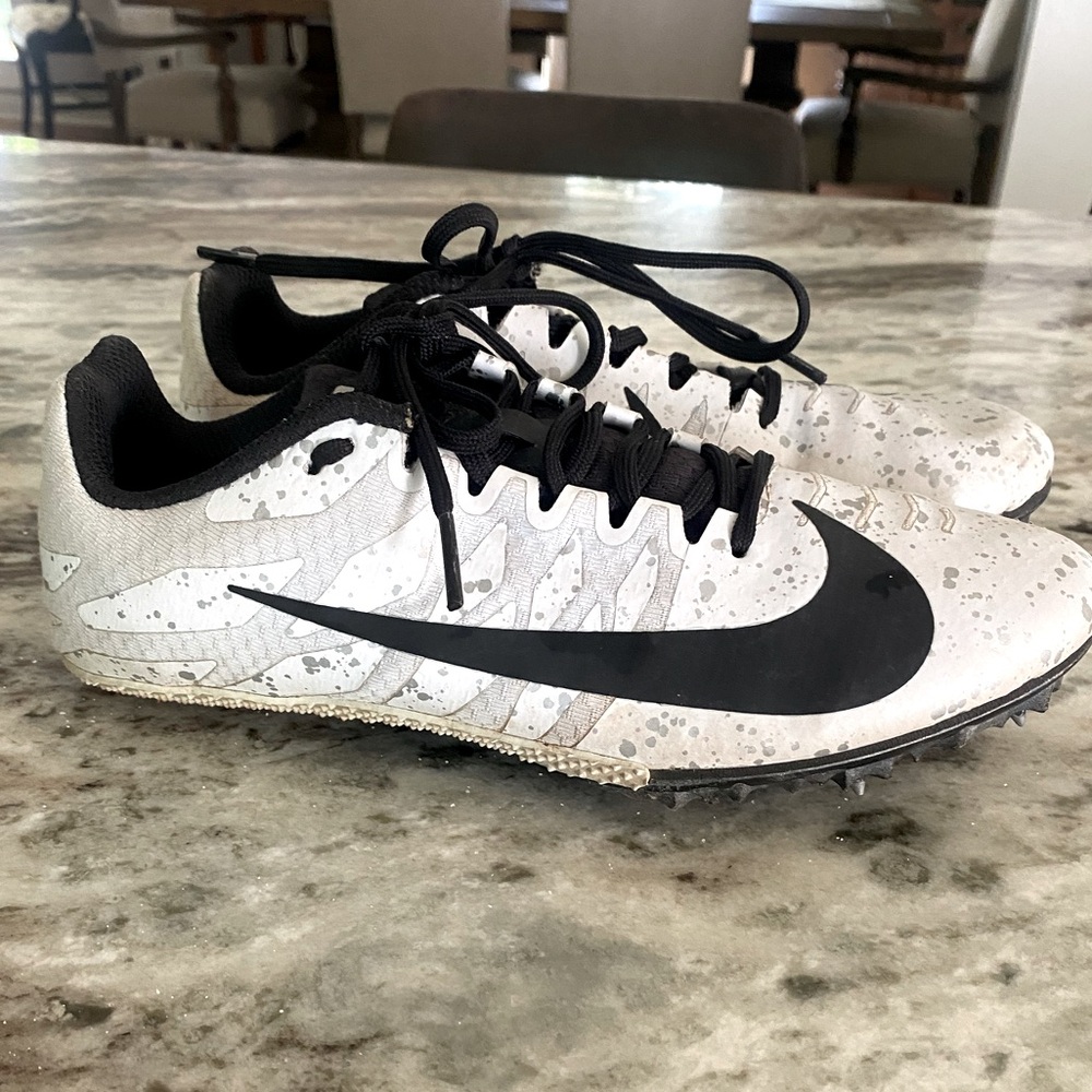 Women’s Nike Zoom Rival track and field shoes, size 5.5